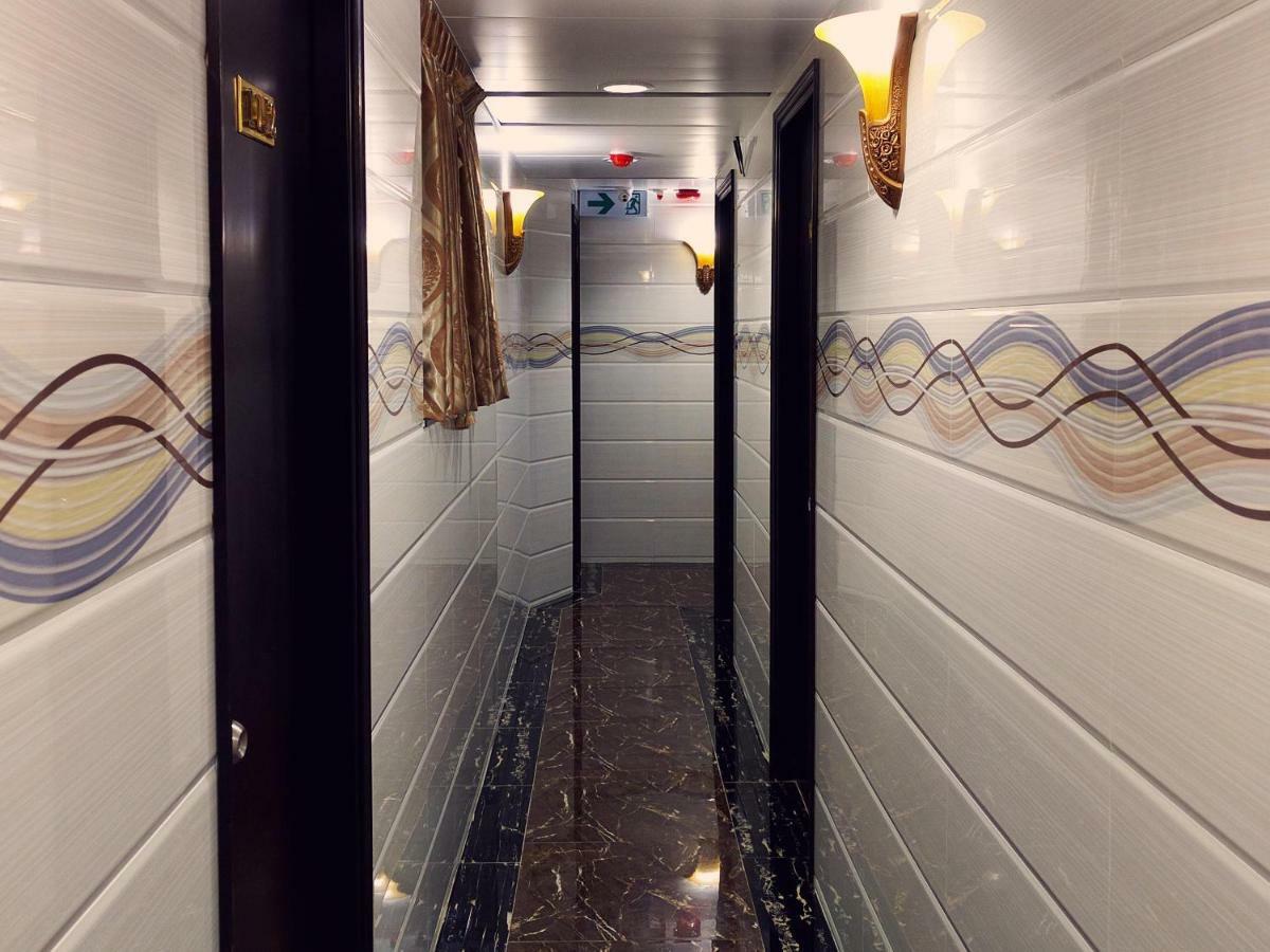 New Day Night Hostel Hongkong Eksteriør billede